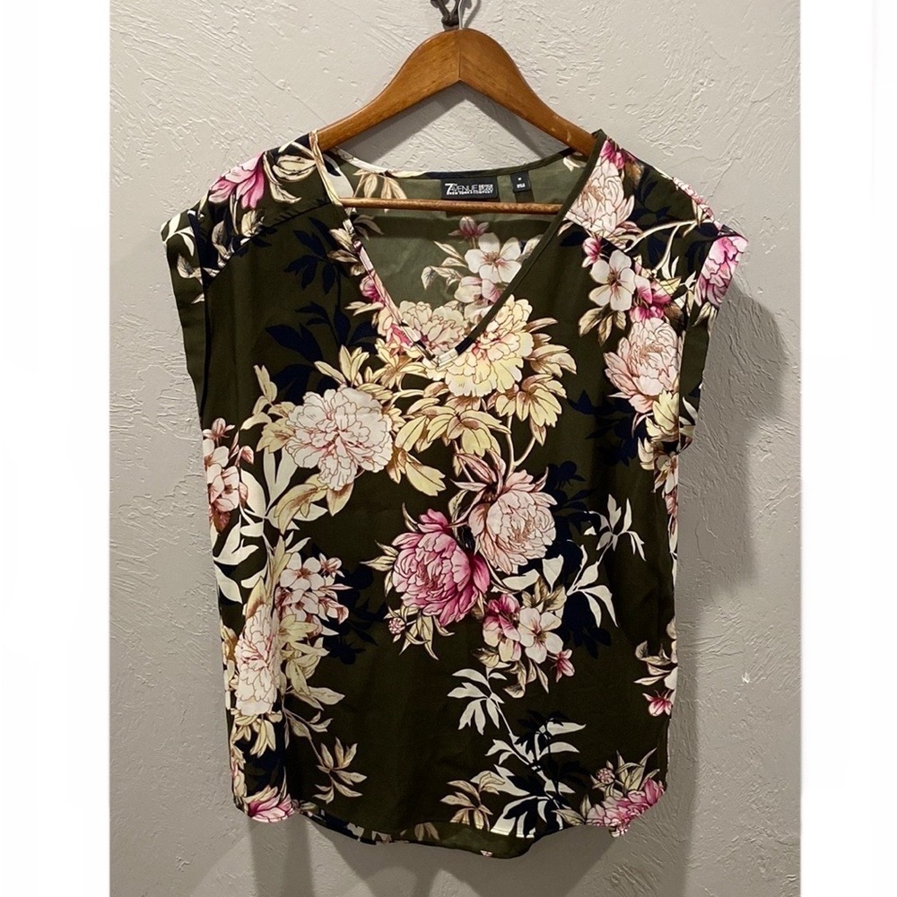 NEW York & Co. Green Floral Print Cap Sleeve Shirt Size Medium Pre-owned